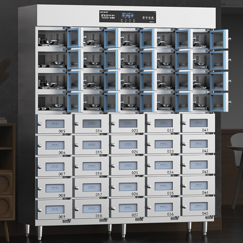商用多格消毒柜：高效消毒解決方案，餐具衛(wèi)生新選擇